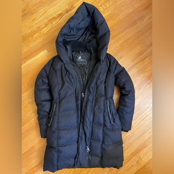 Ookpik World Jackets & Blazers - Ookpik World hooded puffer jacket